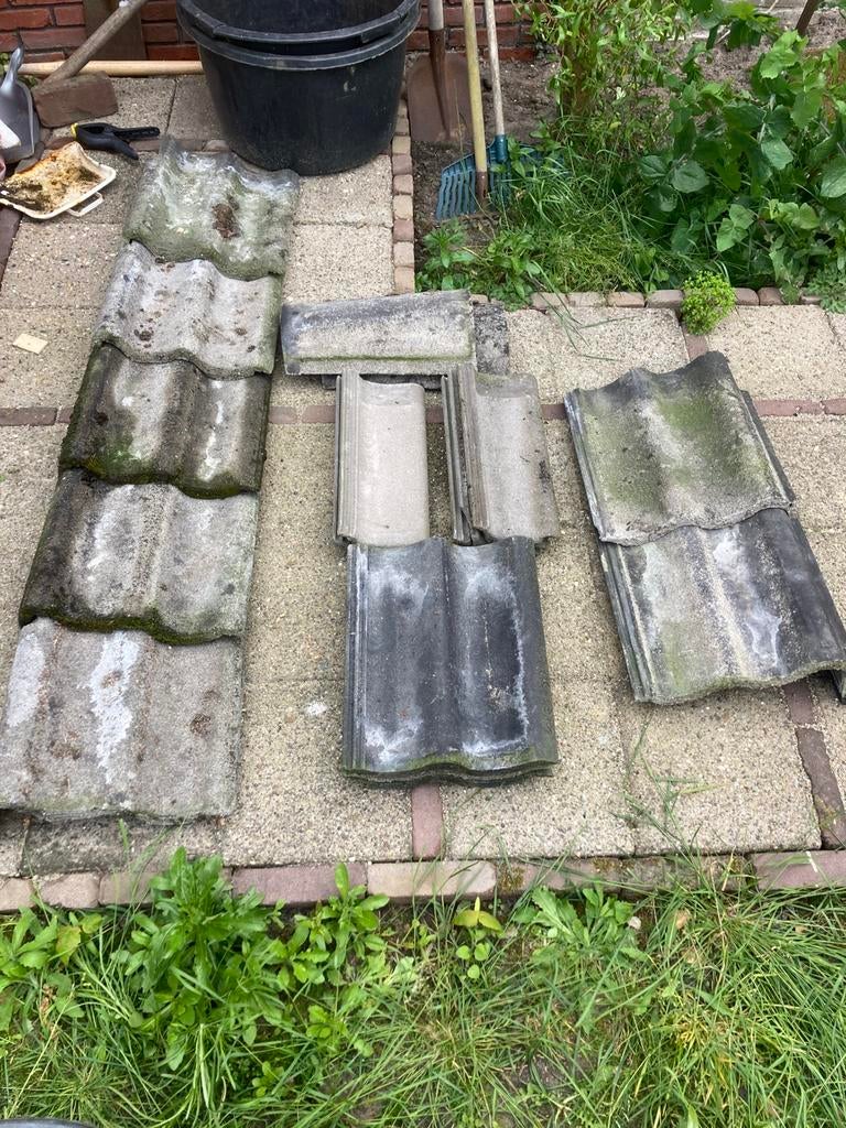 RBB sneldek hoek half heel en nok pannen, Ophalen, Steen of Klei, Zo goed als nieuw, 15 m² of meer
