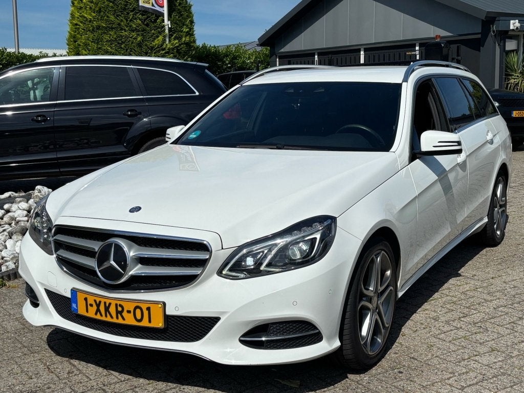Mercedes-Benz E-Klasse Estate E250 Benzine Prestige Avantgar, Auto's, Automaat, Achterwielaandrijving, Gebruikt, 4 cilinders