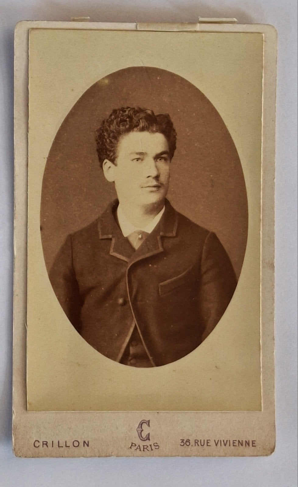 CDV- portret- studio- man- Frankrijk- Crillon, Ophalen of Verzenden, Voor 1940, Overige onderwerpen, Foto