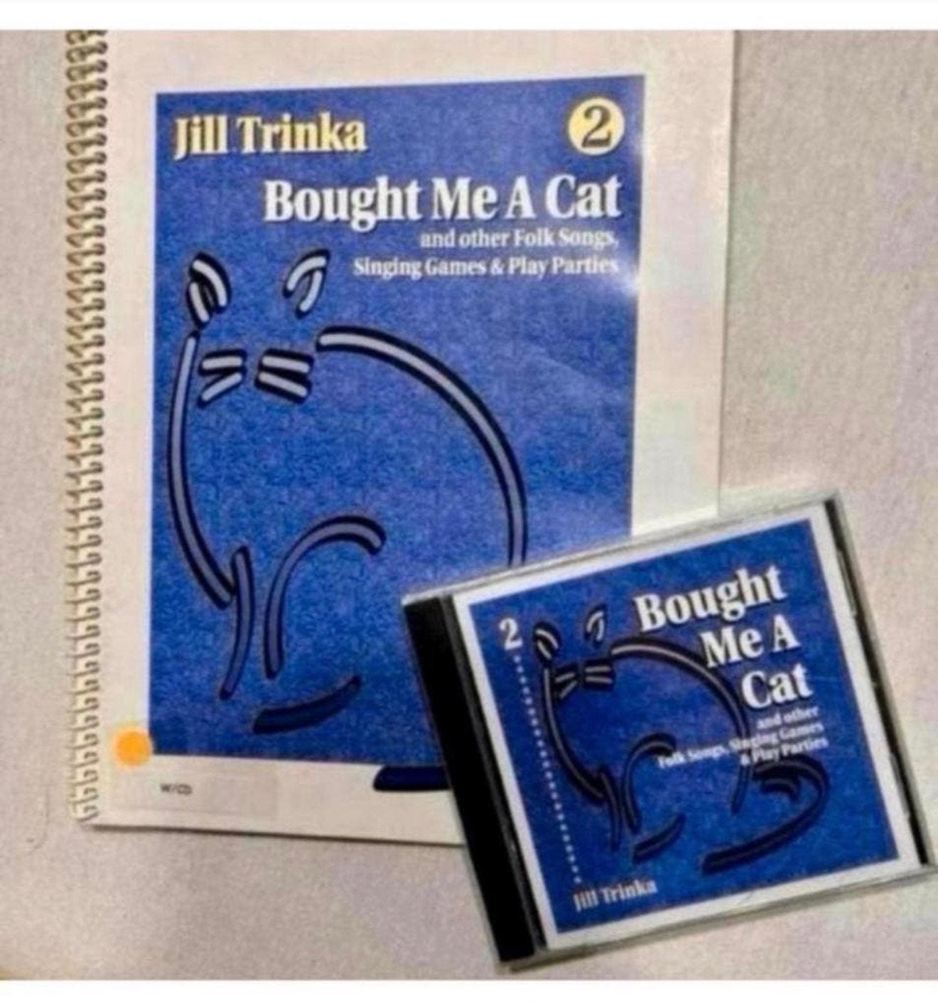 Jill Trinka - Bought me a cat - VOLUME 2 - Boek + CD nieuw, Ophalen of Verzenden, Zo goed als nieuw