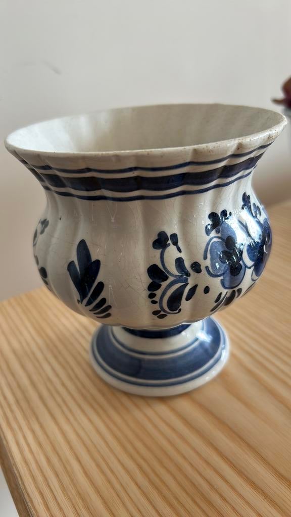 Delfts blauw vaasje, Ophalen