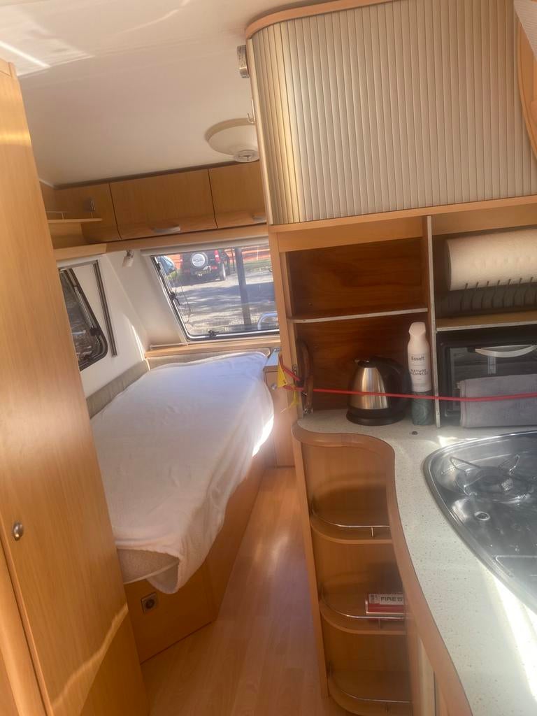 Beyerland Spinter 450EB single bedden 2005 en mover, Caravans en Kamperen, Kleine zit, 4 tot 5 meter, Beyerland, 2 aparte bedden
