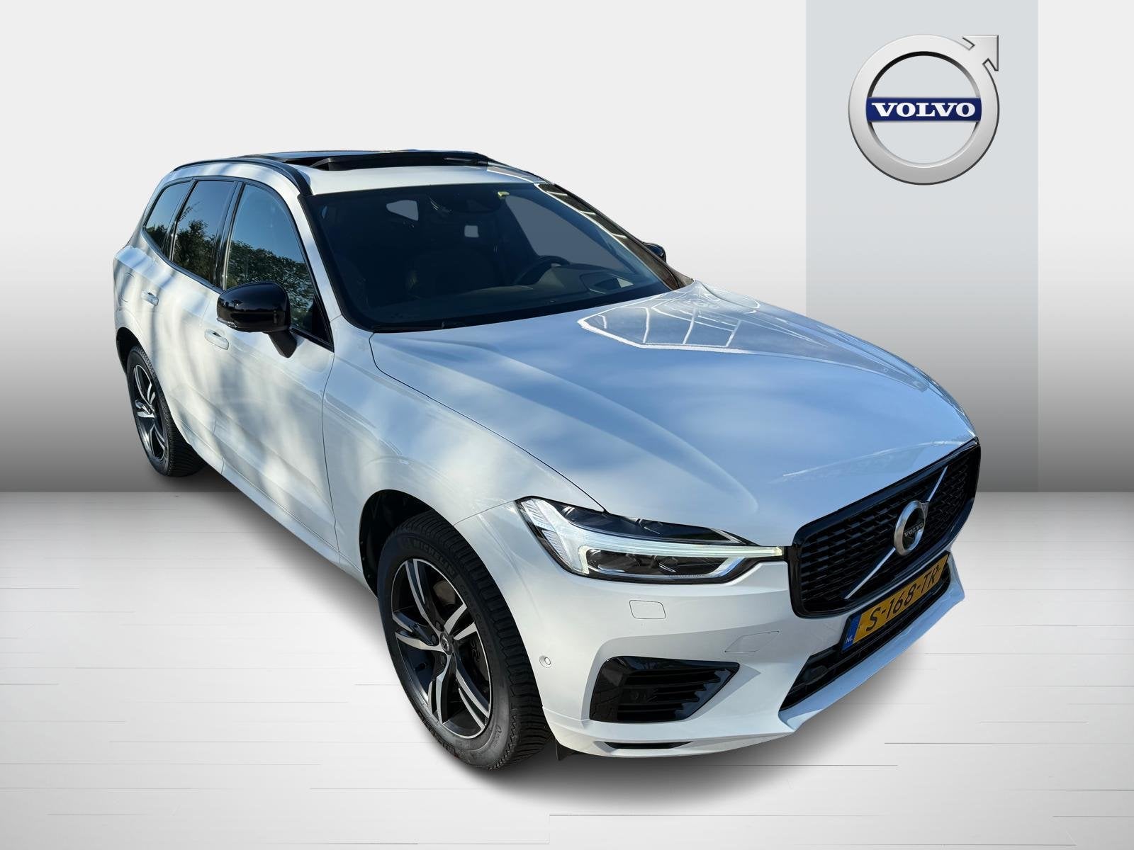 Volvo XC60 2.0 Recharge T8 AWD R-Design | Plug-in Hybrid (PH, Auto's, Volvo, Gebruikt, Euro 6, 138 €/maand, Wit