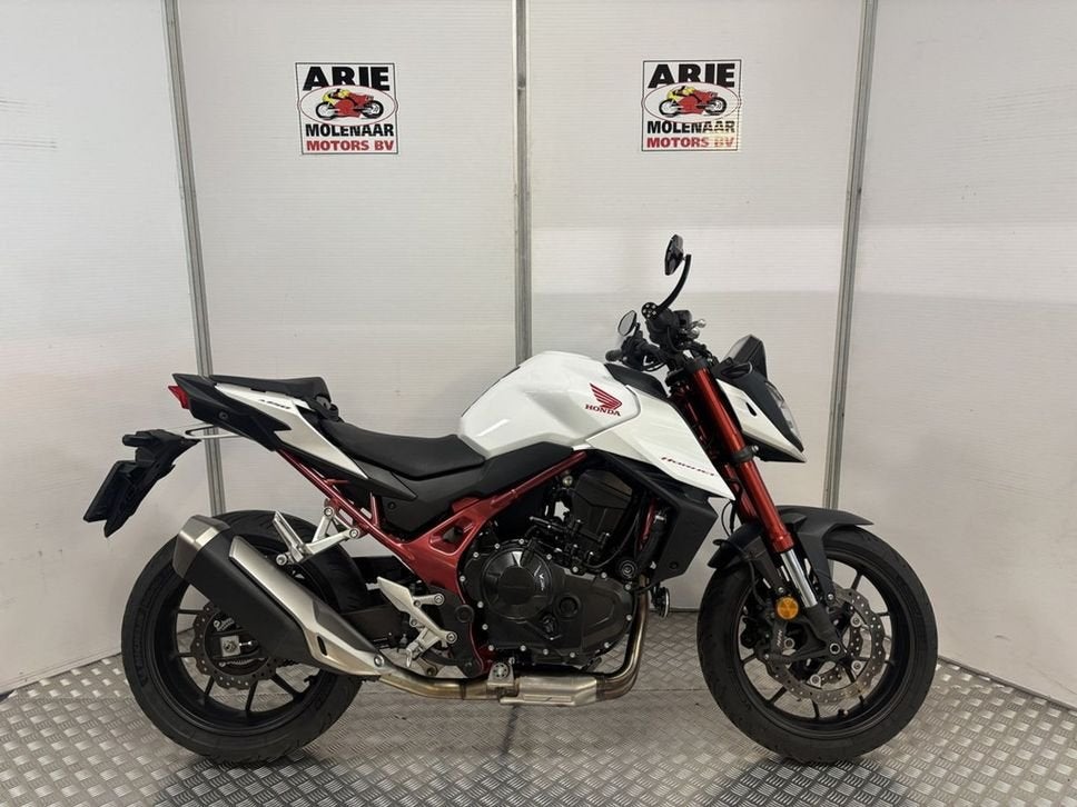 Honda CB 750 Hornet ABS (bj 2023), 2 cilinders, HONDA, Motorrijbewijs A, Bedrijf