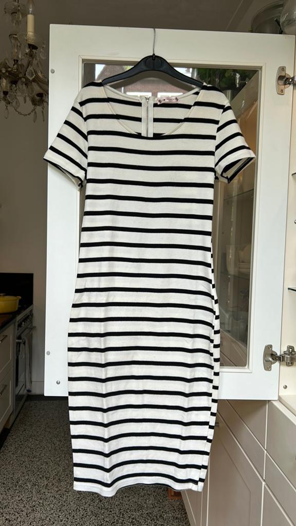 Witte Bretonse jurk met zwarts streep, mt S, Wit, Ophalen of Verzenden, Zo goed als nieuw, Maat 36 (S)
