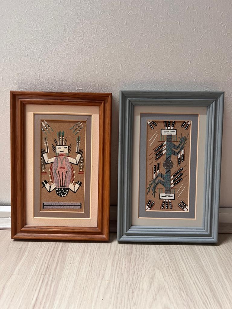2 x Navajo sandpaintings in houten lijst., Ophalen of Verzenden