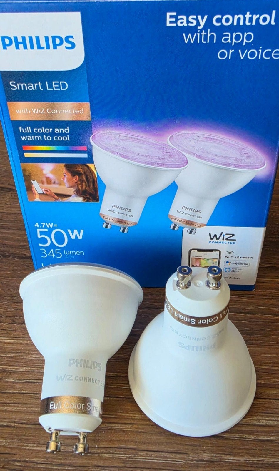 2 philips spots NIEUW eenvoudig te bedienen via wifi, Huis en Inrichting, Lampen | Losse lampen, Ophalen of Verzenden, Nieuw, Led-lamp