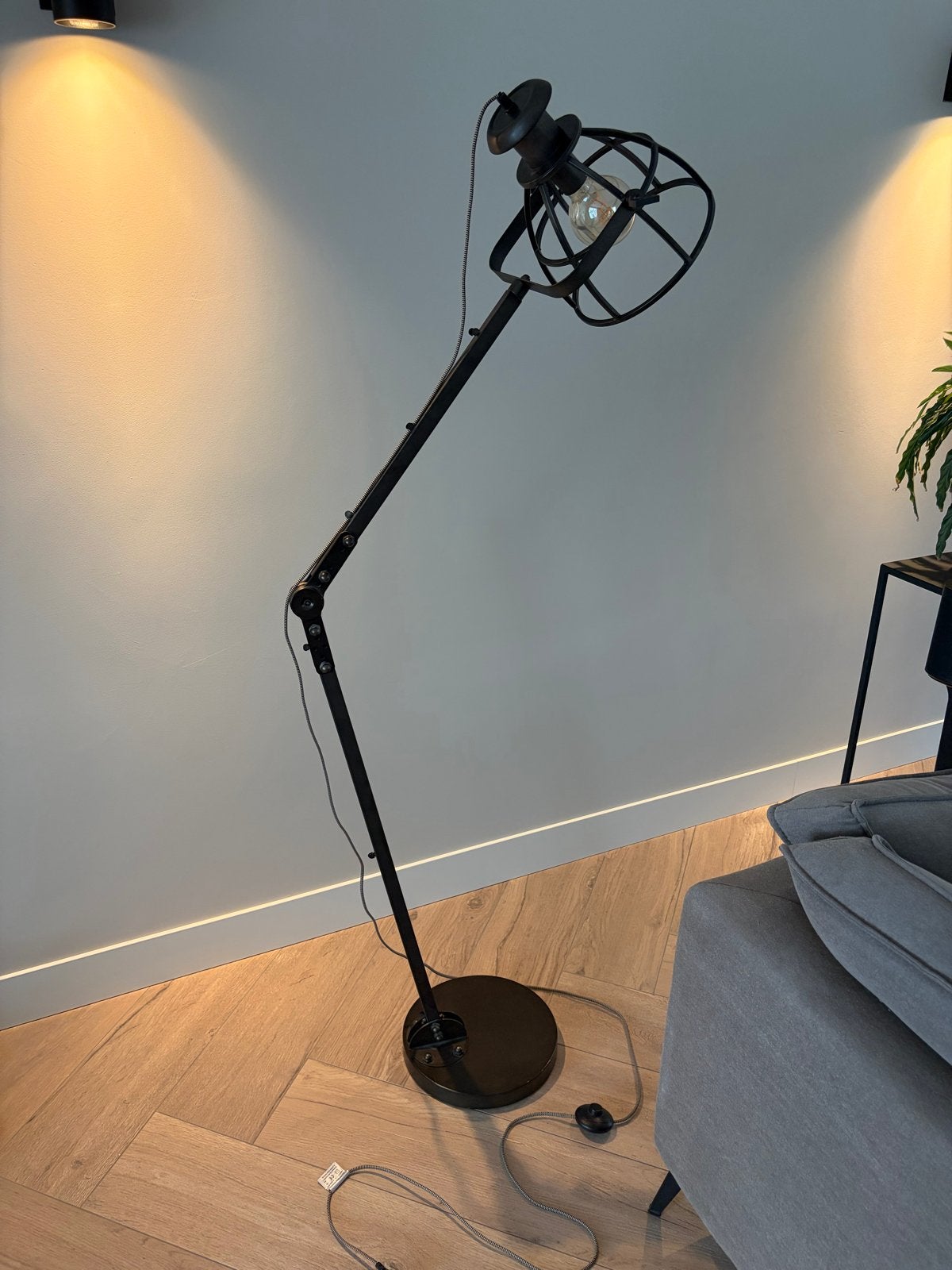 Industriële Vloerlamp Zwart - Verstelbaar Design, Huis en Inrichting, Lampen | Vloerlampen, Ophalen, E27 (groot), Zo goed als nieuw