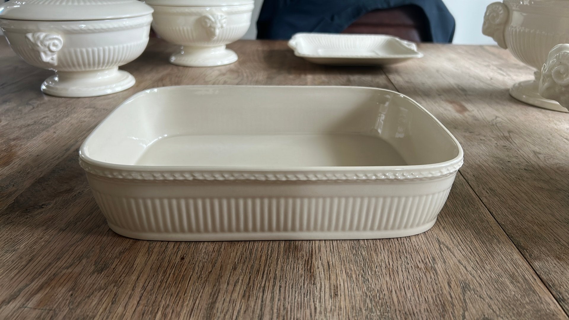 Wedgwood Edme ovenschaal, Huis en Inrichting, Keuken | Servies, Verzenden, Wedgwood, Aardewerk, Schaal of Schalen