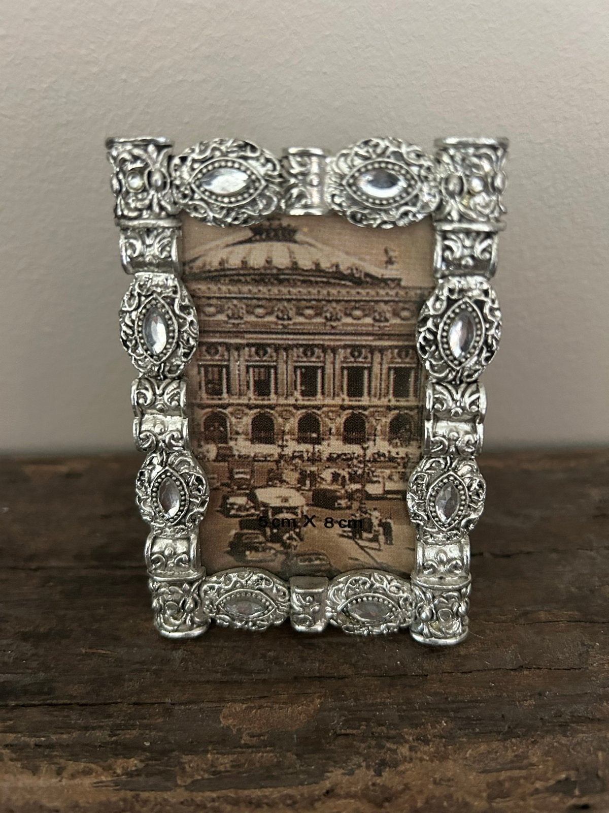 Zilverkleurige fotolijst met sierlijke details, Ophalen of Verzenden, Zo goed als nieuw, Fotolijst, Met glas