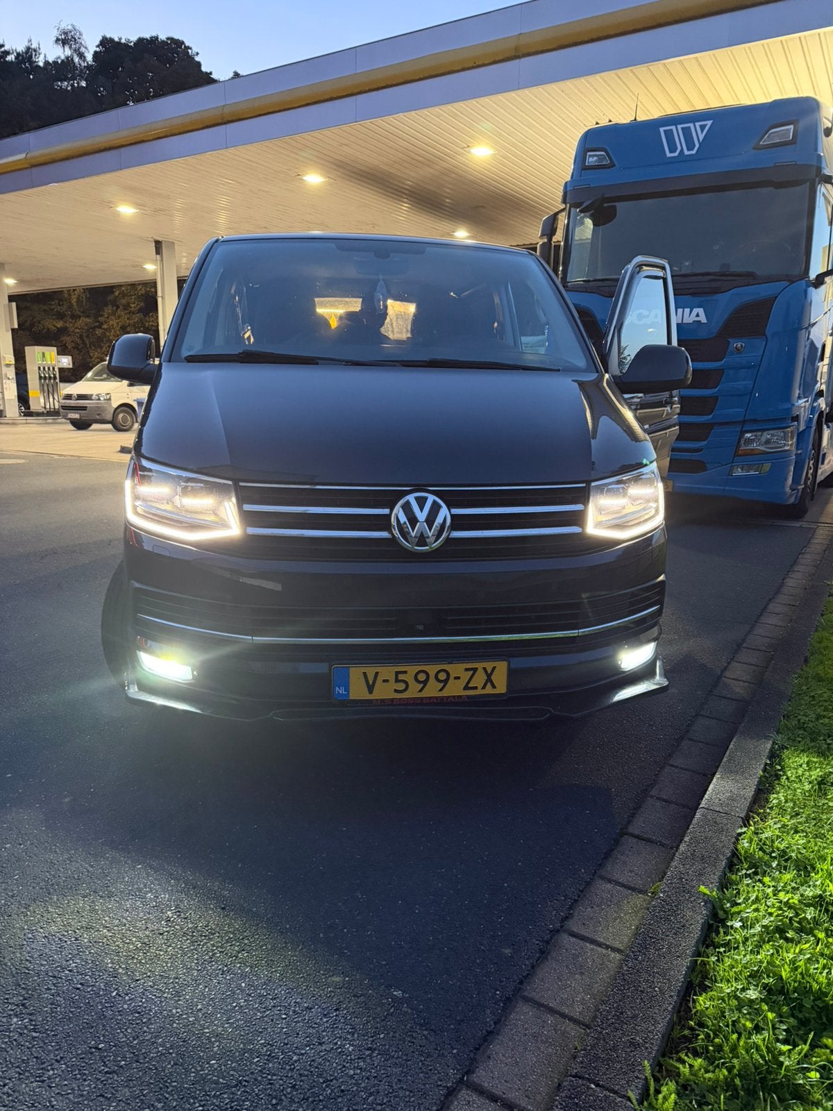 Volkswagen Transporter CDC 2.0 TDI 150pk L2h1 340/2800, Auto's, Dealer onderhouden, Stof, 4 cilinders, Origineel Nederlands
