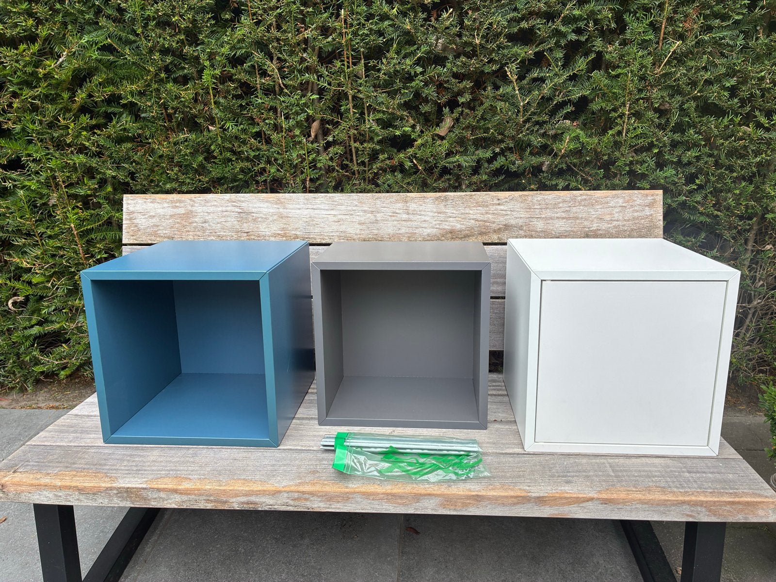 3 IKEA Eket kasten met ophangsysteem, Ophalen, Zo goed als nieuw