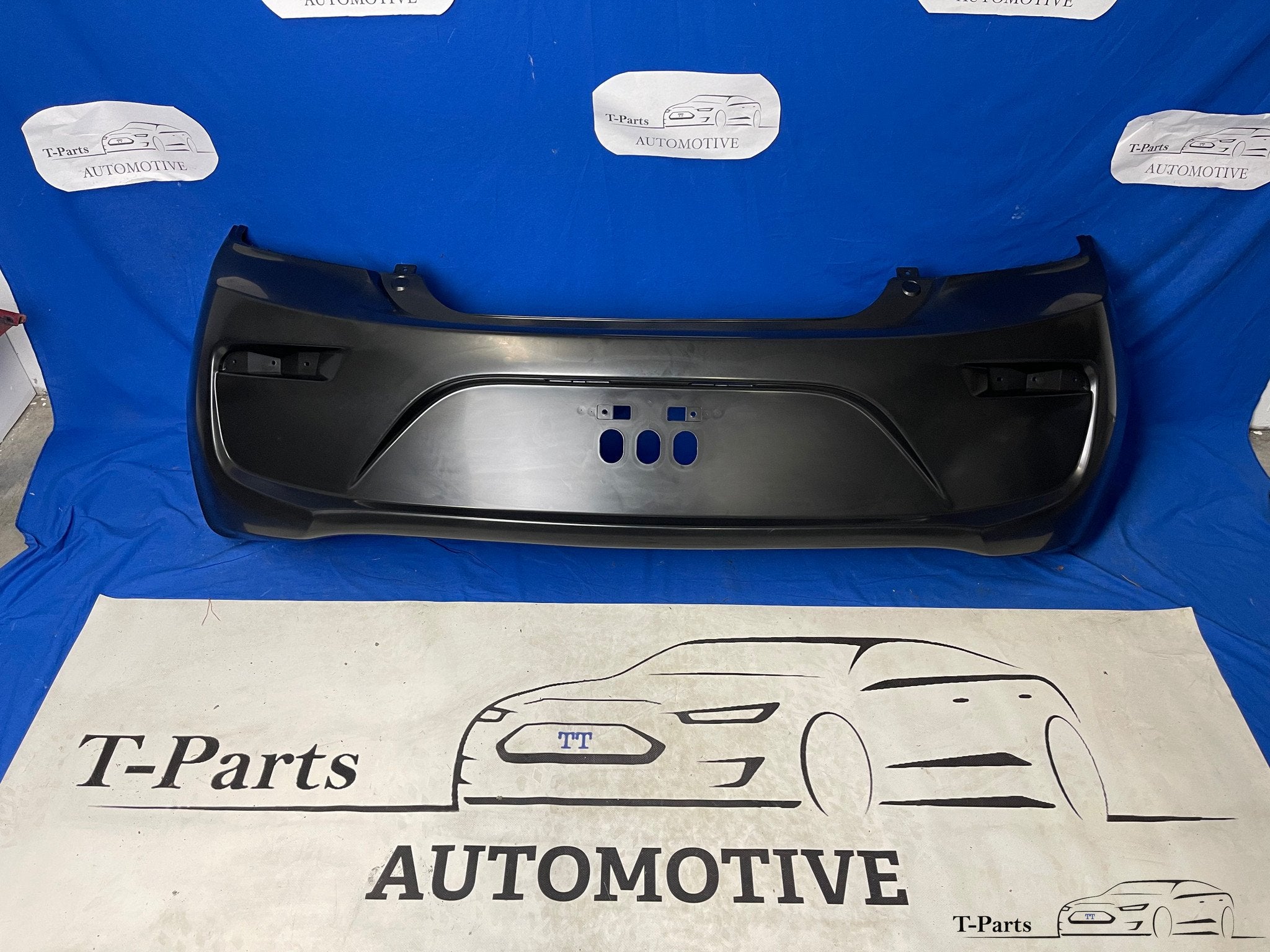Mitsubishi space star 2016+ achterbumper origineel bumper ni, Info@fabrikant.eu, Ophalen of Verzenden, Fabrikantstraat 1
1000 AA  Amsterdam