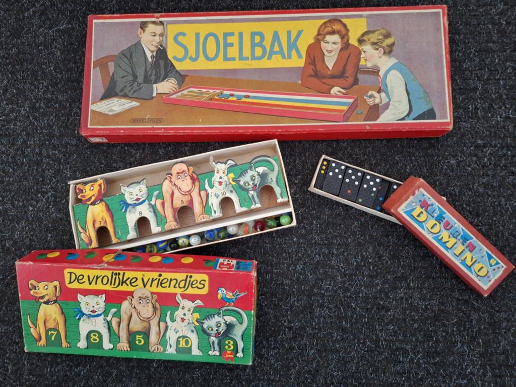 Sjoelbak, knikkerspel, domino., Hobby en Vrije tijd, Gezelschapsspellen | Overige, Ophalen