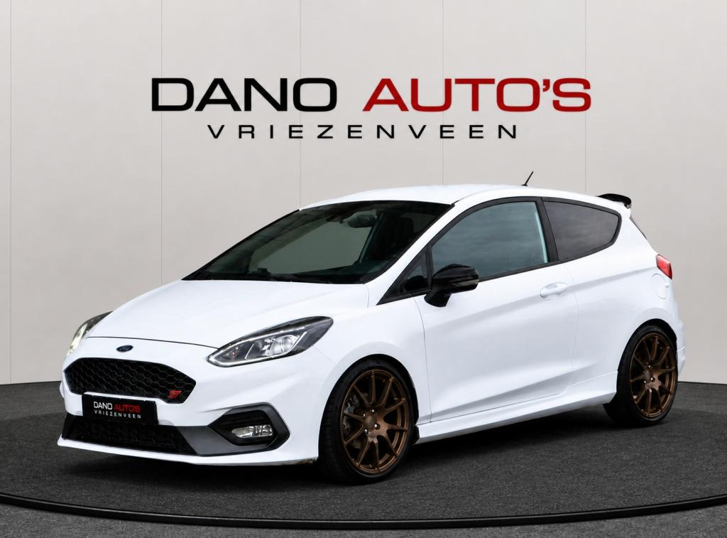 Ford Fiesta 1.5 ST 200PK Performance Navi/LED/18''/Recaro, Auto's, Ford, Stof, Gebruikt, Wit, Bedrijf
