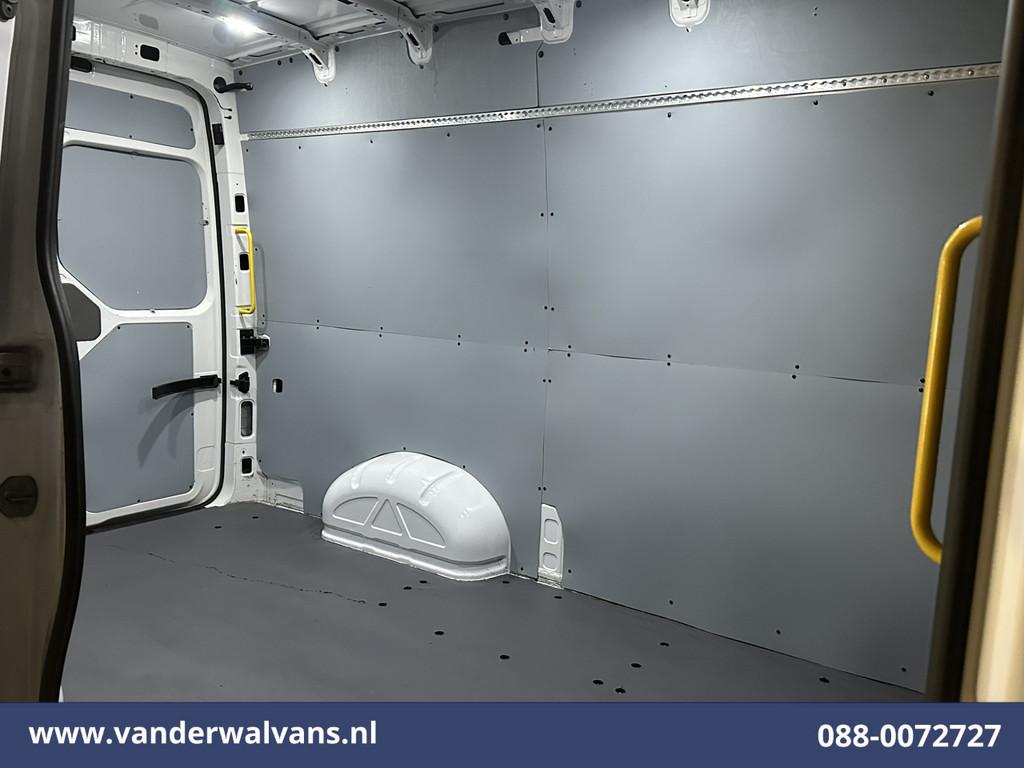 Volkswagen Crafter 2.0 TDI 141pk L3H3 L2H2 Euro6 Airco | App, Auto's, Bestelauto's, Voorwielaandrijving, Stof, Gebruikt, 4 cilinders