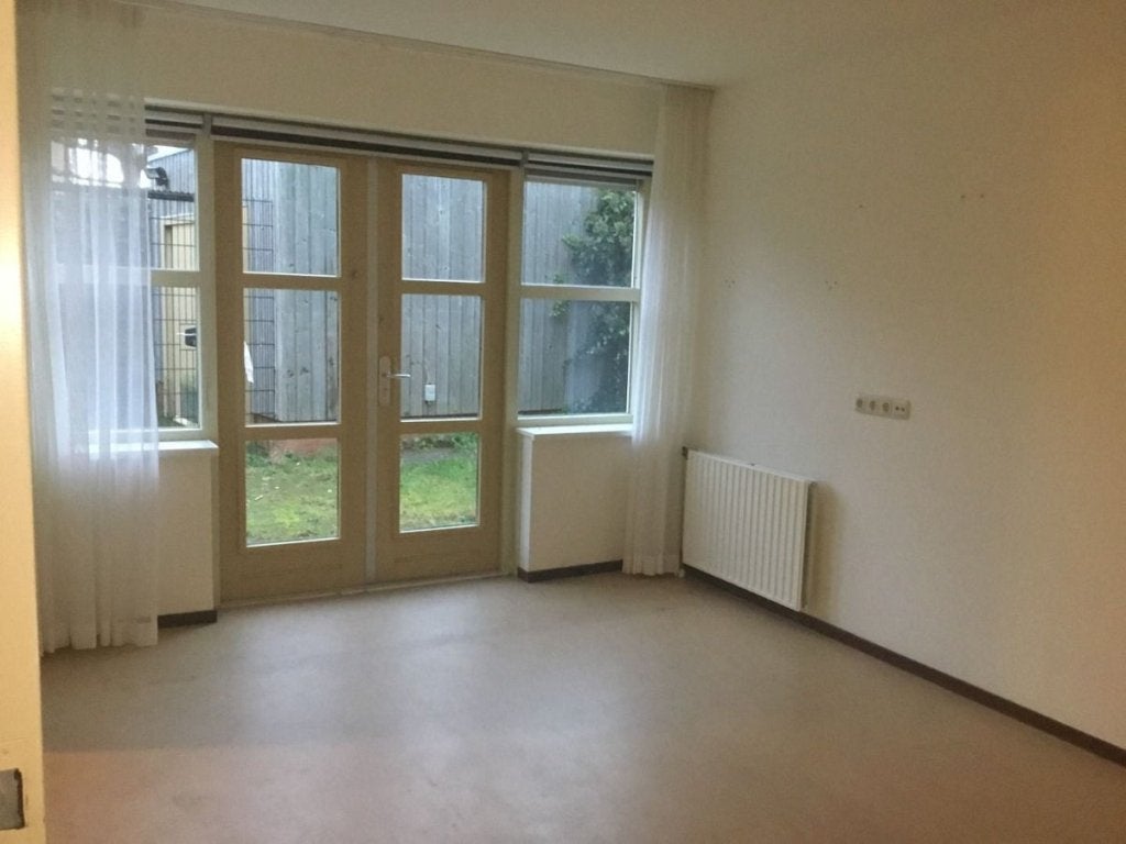 NIEUW! Woonruimte te huur Esmoreitstraat, Oosterhout