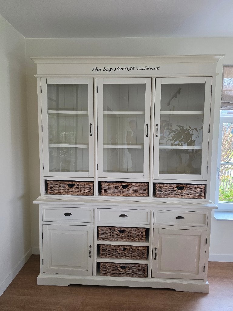 Mooie witte buffetkast/dressoir/vitrinekast rieten manden, Ophalen, Gebruikt, 200 cm of meer, 150 tot 200 cm