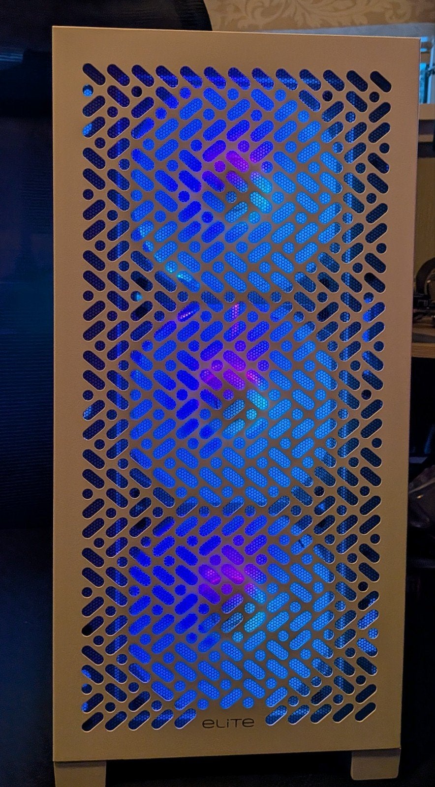 White RTX 5060 + Ryzen 5600X Gaming PC, Computers en Software, Ophalen, Zo goed als nieuw, Gaming, SSD