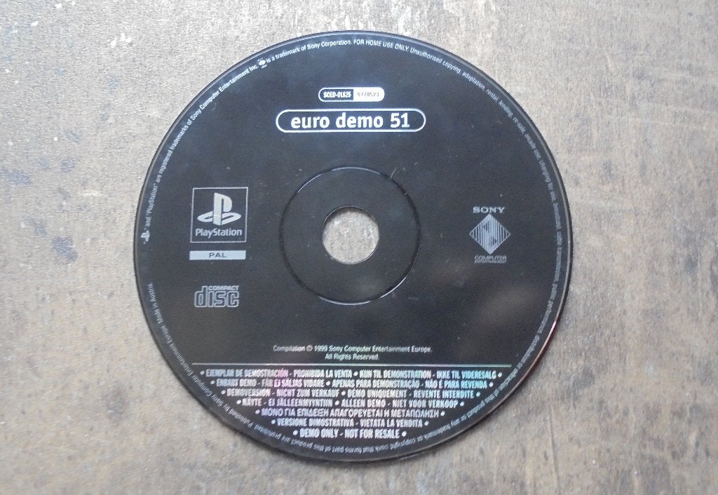 Sony Demo Disc SCED-01825 voor PS1 (zie foto's), Spelcomputers en Games, Games | Sony PlayStation 1, 1 speler, Ophalen of Verzenden