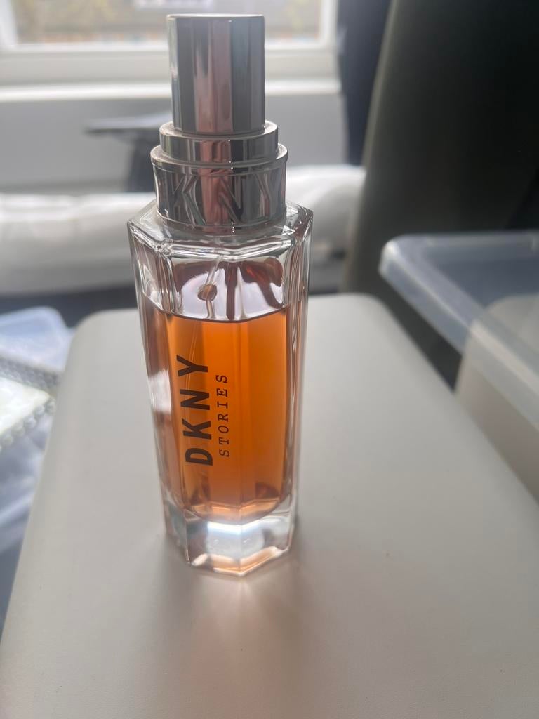 Parfum DKNY Stories, Verzenden, Gebruikt