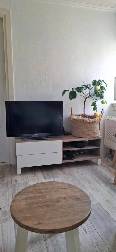 Bruin ikea besta tv meubel, Huis en Inrichting, Kasten | Televisiemeubels, Ophalen, Gebruikt, 25 tot 50 cm, Minder dan 100 cm