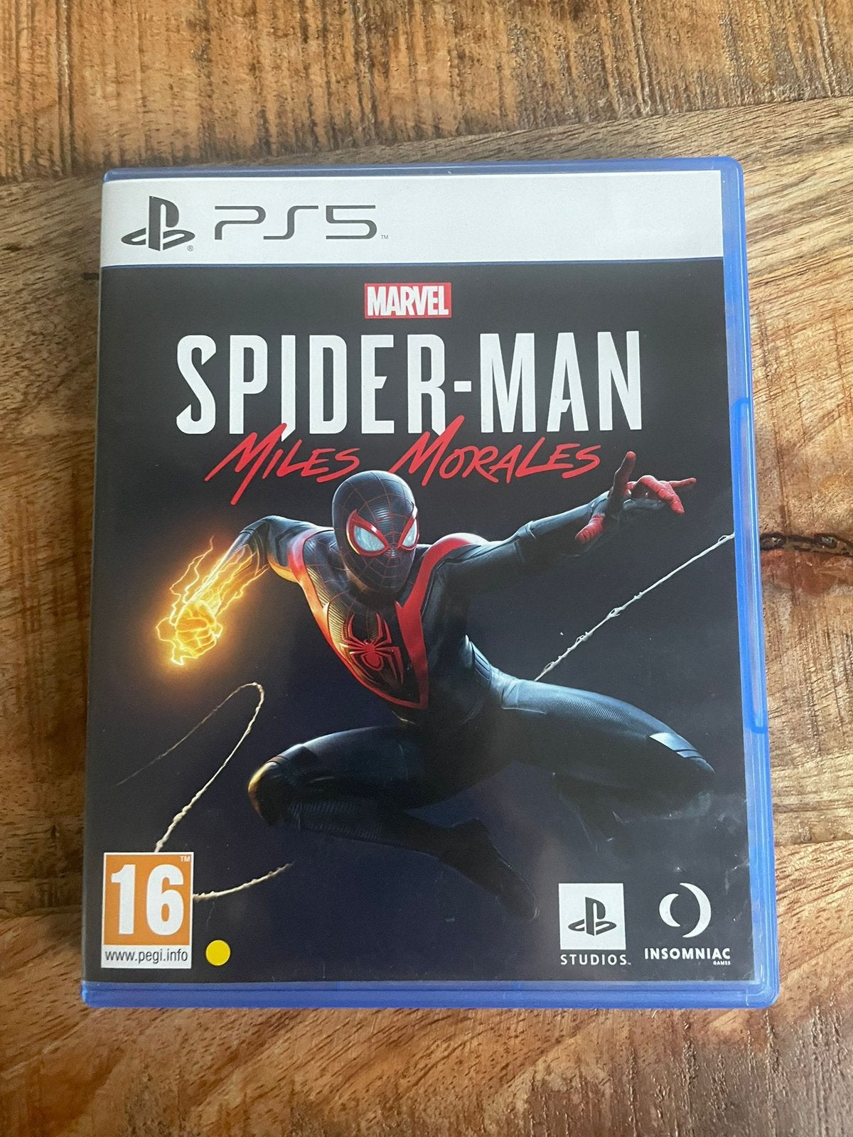 4 spellletjes playstation 4/5, Ophalen of Verzenden, Zo goed als nieuw