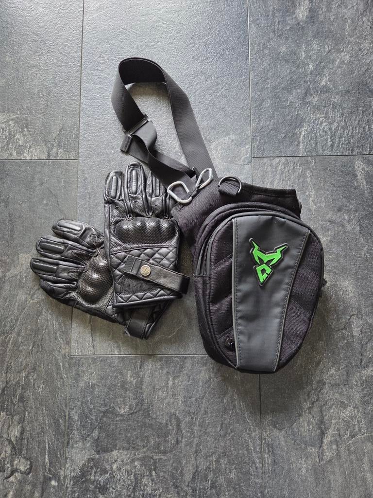 Motor handschoenen en heuptasje, Ophalen of Verzenden, Tweedehands, Heren, Handschoenen