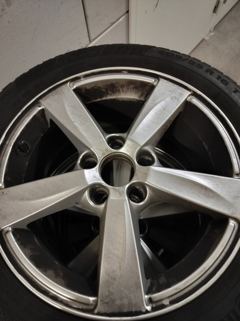 Winterbanden + velgen Volvo V40 205/55 R16, Ophalen, Gebruikt, 16 inch, Banden en Velgen