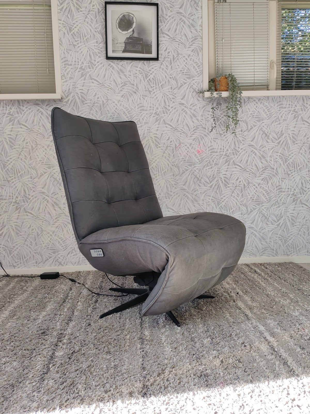 Hjort Knudsen elektrische relax fauteuil met garantie, Huis en Inrichting, Fauteuils, 100 tot 125 cm, Hjort Knudsen, Ophalen of Verzenden