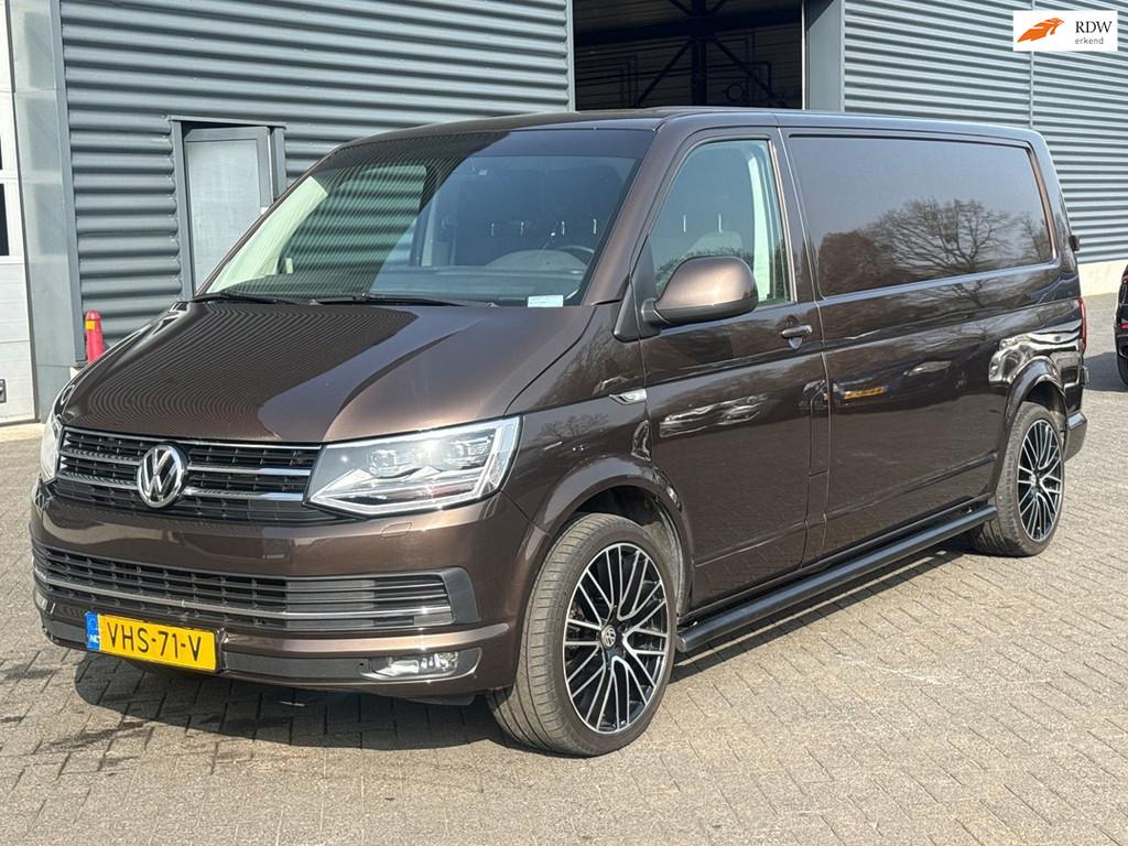 Volkswagen Transporter 2.0 TDI L2H1, trekhaak, airco, Auto's, Bestelauto's, Voorwielaandrijving, Euro 5, Gebruikt, 4 cilinders