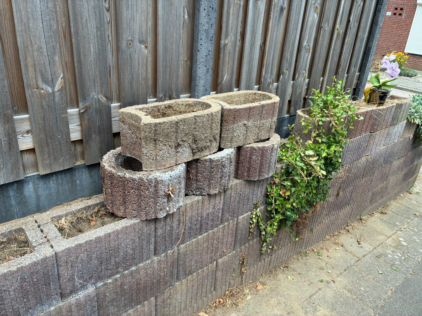 Stapelblokken betonnen bloembak muur plantenbak natuurmuur, Tuin en Terras, Ophalen, Gebruikt, Rond, Minder dan 30 cm