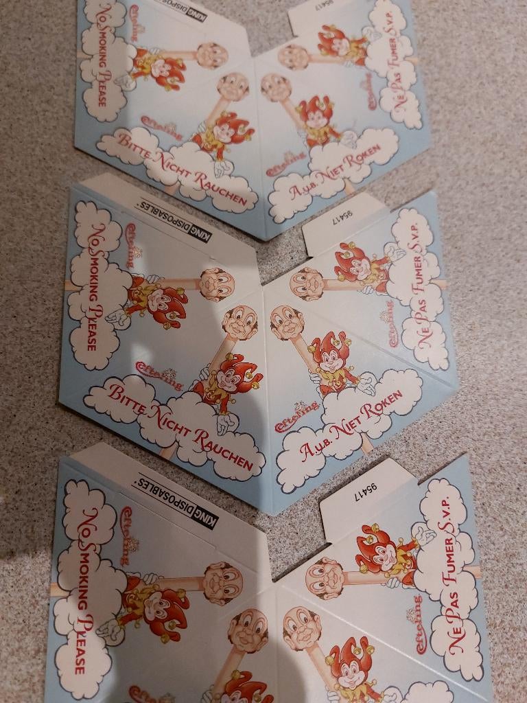 Stickers 45 jaar en niet roken Efteling   µe, Verzamelen, Ophalen of Verzenden, Zo goed als nieuw, Button of Speldje