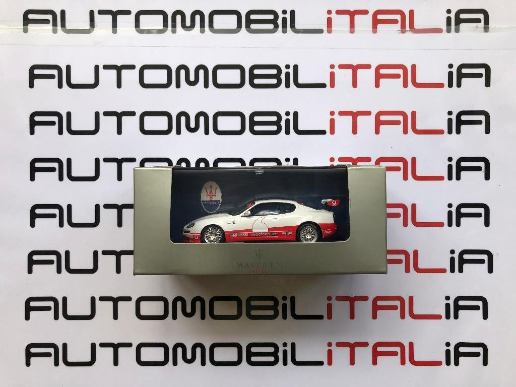 Maserati Trofeo Presentation car wit-rood Vodafone IXO 1:43, Ophalen of Verzenden, Nieuw, Auto, Overige merken