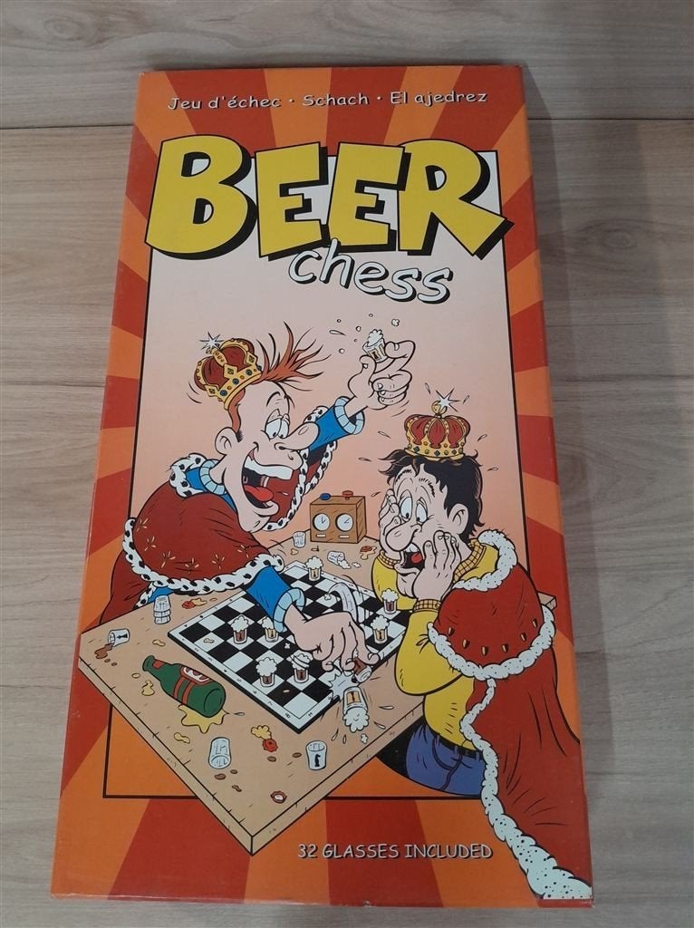 Beer Chess - Schaak spel met glaasjes - s5379, Hobby en Vrije tijd, Verzenden, Zo goed als nieuw