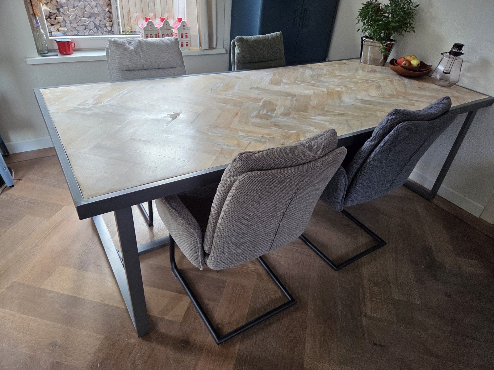GRATIS eettafel visgraad structuur, Huis en Inrichting, Ophalen, Gebruikt, 200 cm of meer, 50 tot 100 cm