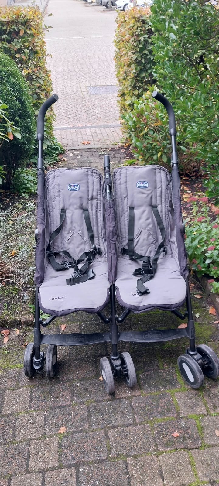 Buggy voor twee kinderen (dubbele buggy), Ophalen, Gebruikt