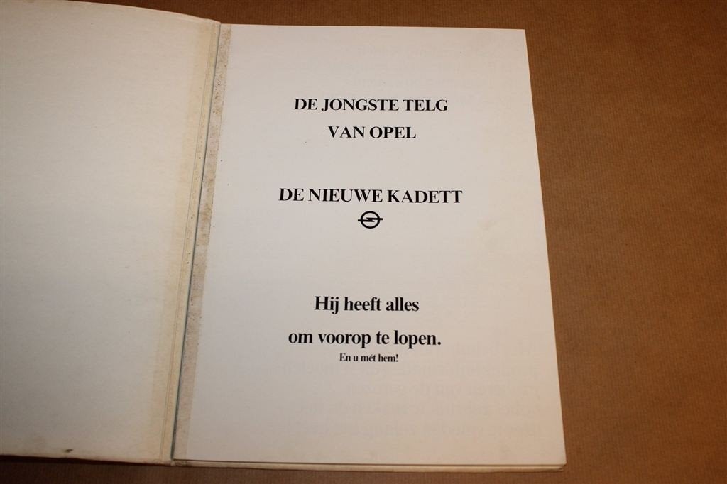 Opel Kadett D — Interne Productinformatie 1979, Ophalen of Verzenden, Gelezen, Opel