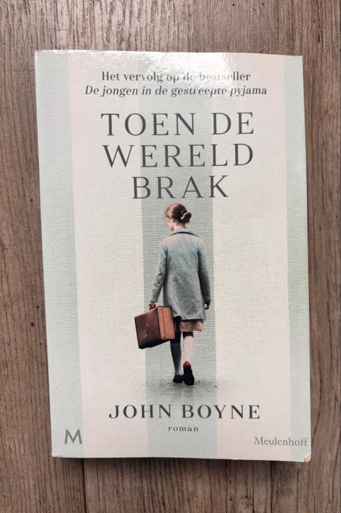 Toen de Wereld Brak - John Boyne (vervolg op bestseller), Boeken, Ophalen of Verzenden, Zo goed als nieuw, Europa overig