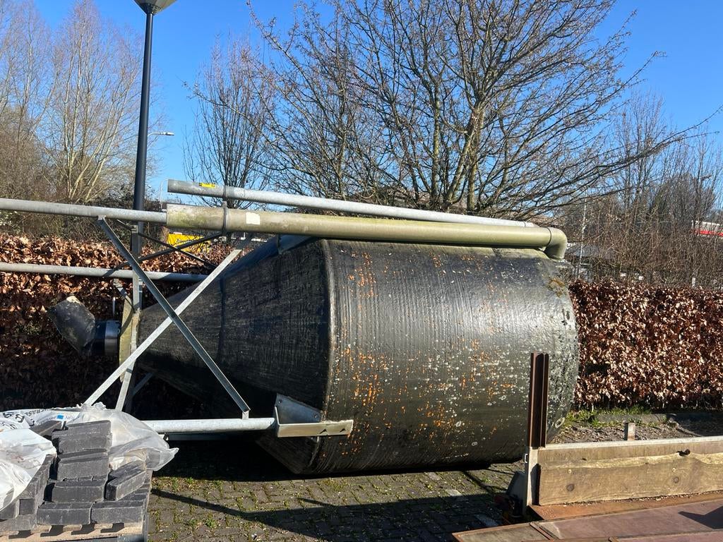 Silo te koop, Ophalen