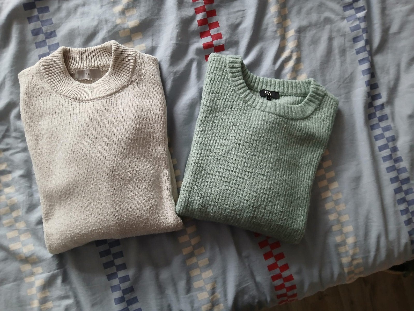 Set van 2 truien: beige H&M en mintgroene C&A, H&M, C&A, Ophalen of Verzenden, Gedragen, Maat 38/40 (M)