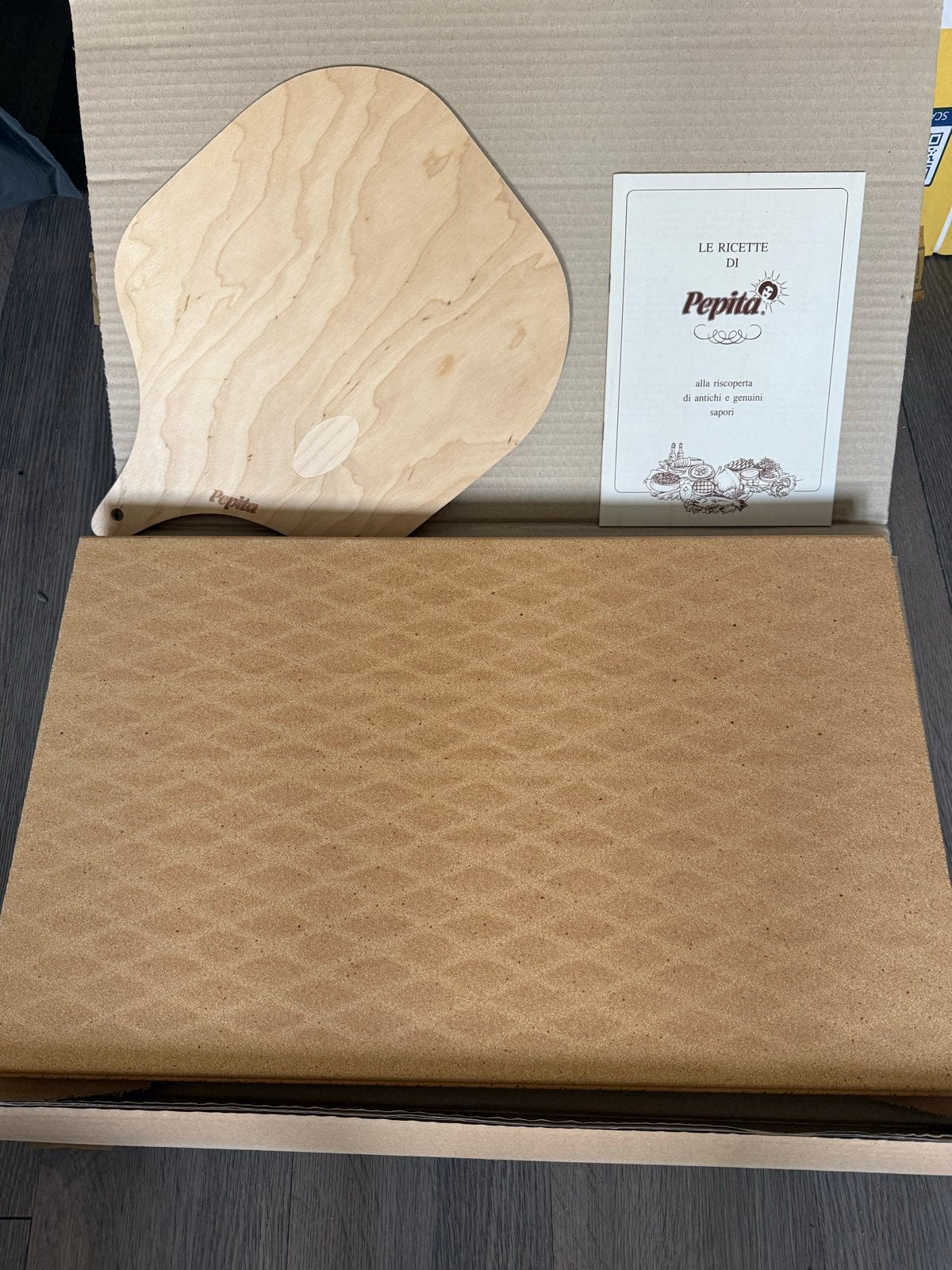 Pepita pizzasteen set - Nieuw in doos, Ophalen, Overige typen, Hout, Nieuw