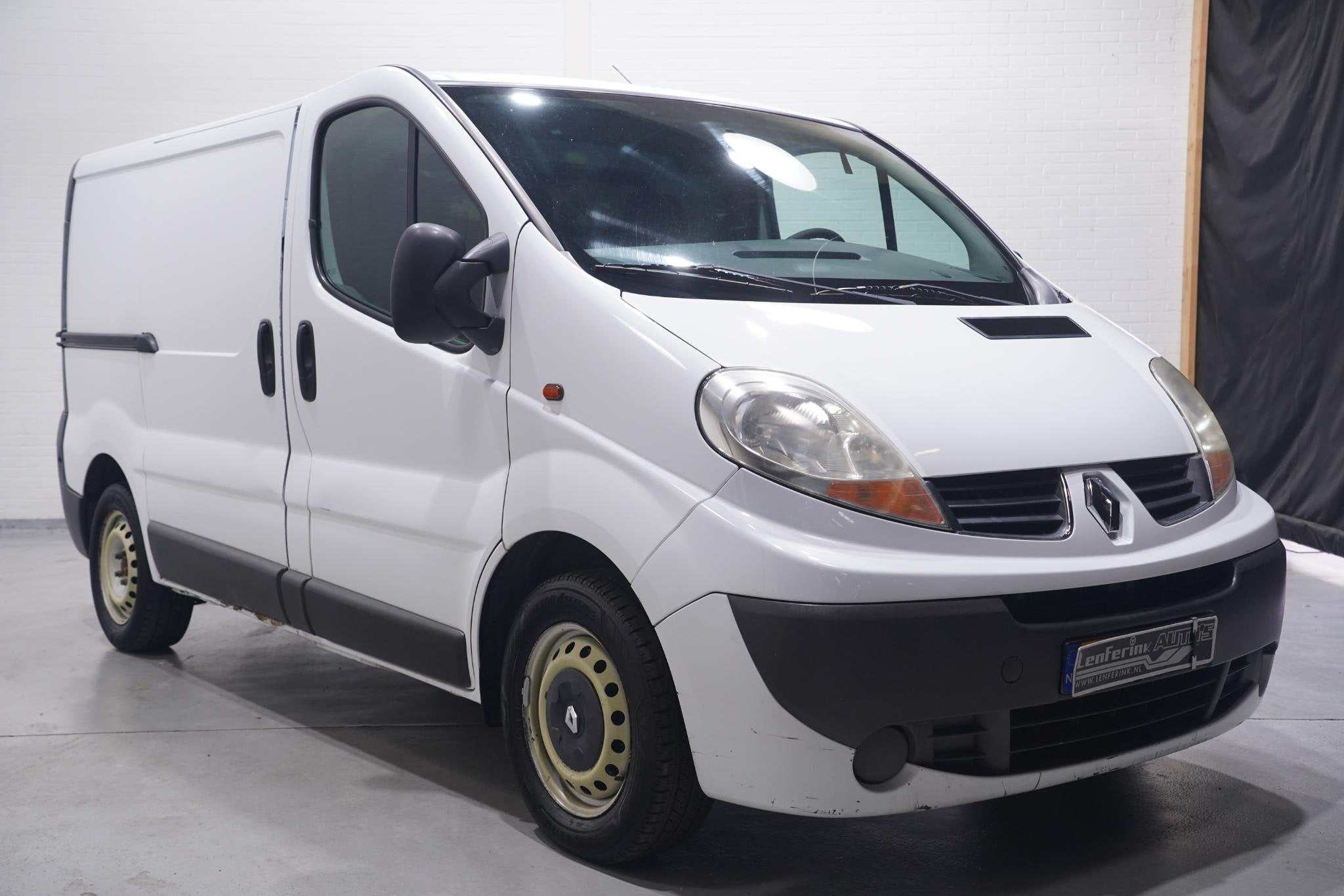Renault Trafic 2.0 dCi 90 pk L1H1, Voorwielaandrijving, Stof, 4 cilinders, Wit