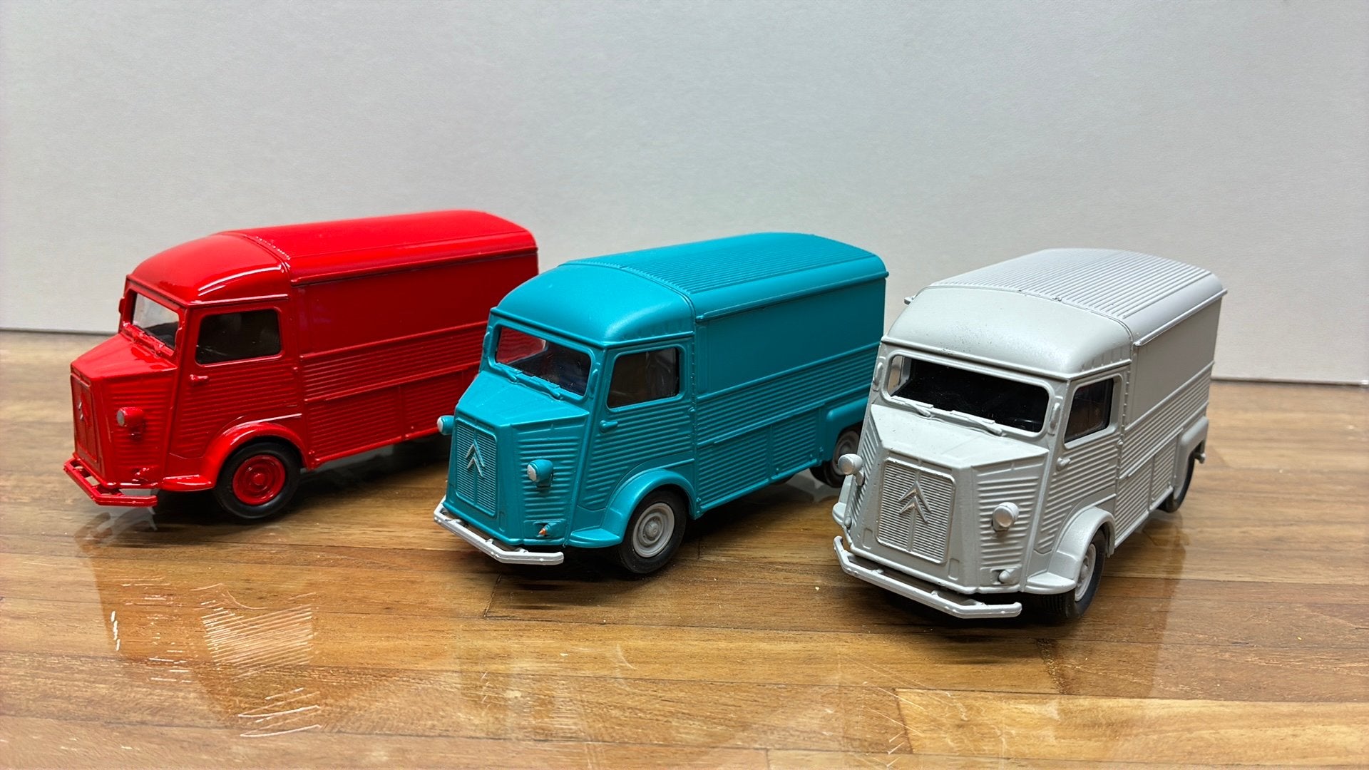 3 x Citroen HY bestelbus van Welly, Ophalen of Verzenden, Zo goed als nieuw, Auto, Overige merken