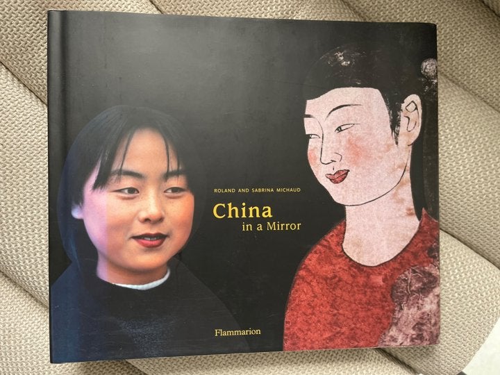 Fotoboek China in a Mirror – Roland & Sabrina Michaud, Ophalen of Verzenden, Gelezen, Overige onderwerpen, Diverse auteurs