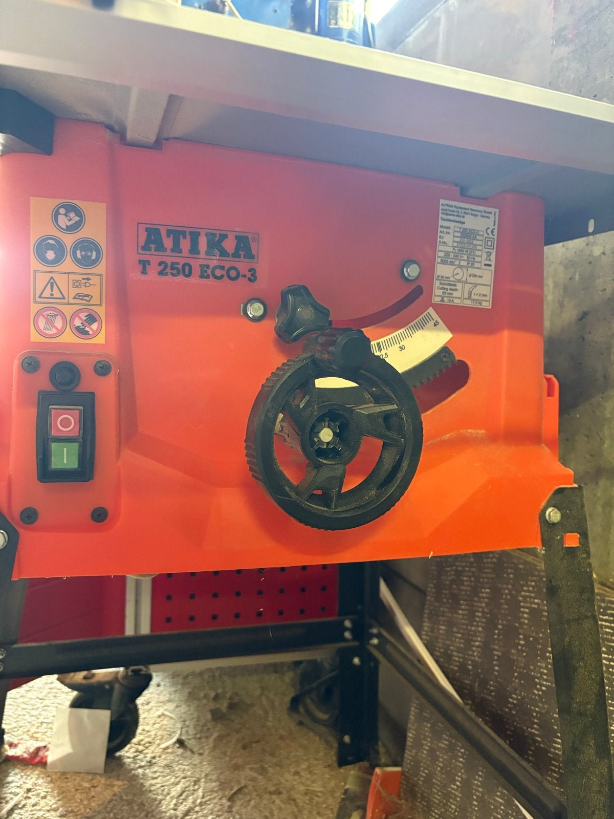 Atika T250 ECO-3 Tafelzaag - Krachtige en Betrouwbare Zaag, Ophalen, Gebruikt, Cirkelzaag, 70 mm of meer