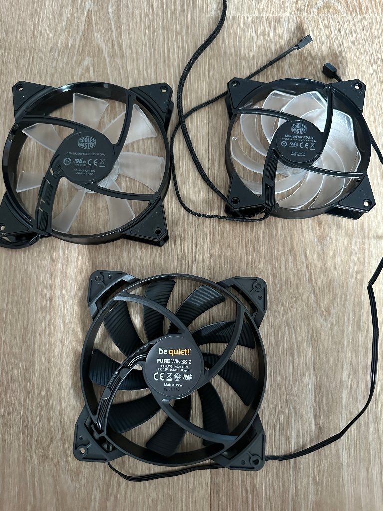 Diverse computer ventilatoren, Computers en Software, Computerkoelers, Ophalen of Verzenden, Nieuw, Luchtkoeling