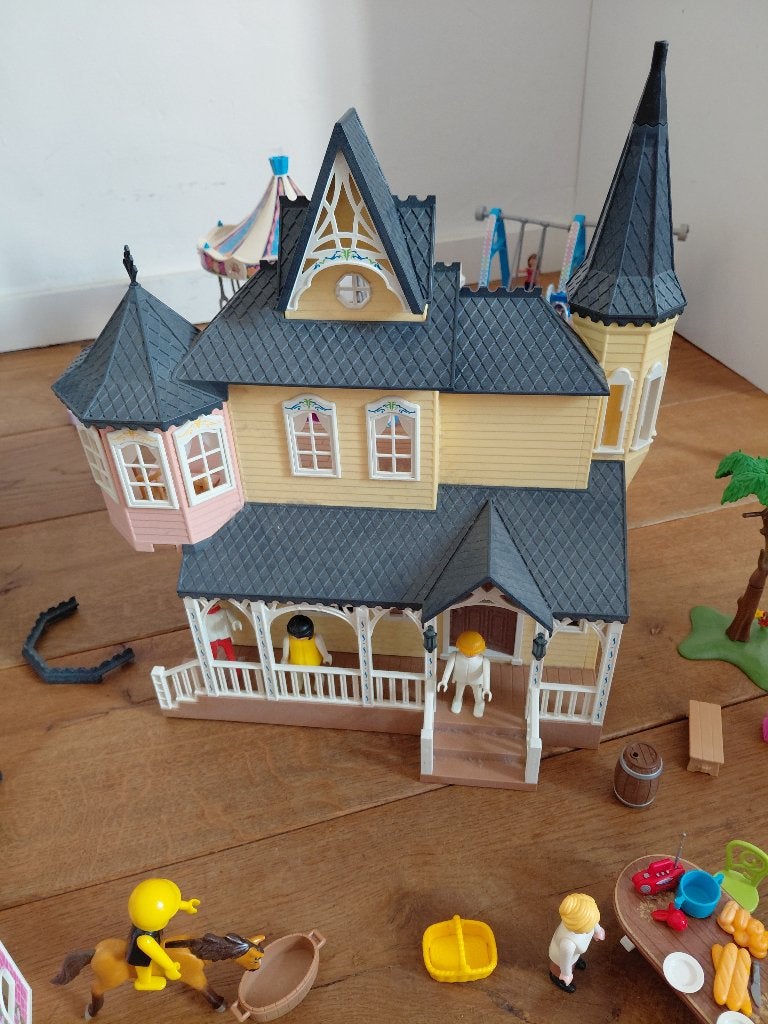 Groot Playmobil Victoriaans Herenhuis met veel extra's, Gebouw, Complete set, Ophalen of Verzenden, Zo goed als nieuw