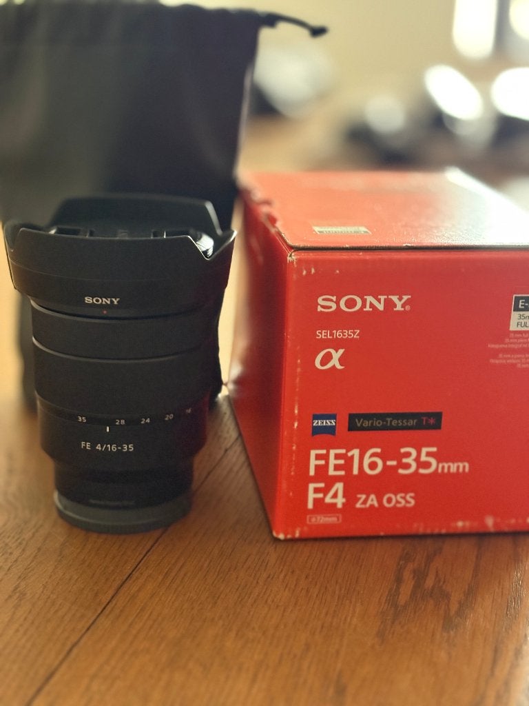 Foto 4 van Sony Zeis Vario-Tessar T FE16-35 F4ZAOSS Lens