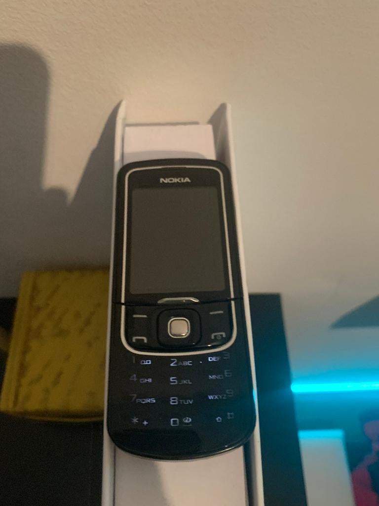 nokia 8600, Telecommunicatie, Mobiele telefoons | Nokia, Geen camera, Zwart, Fysiek toetsenbord, Ophalen of Verzenden